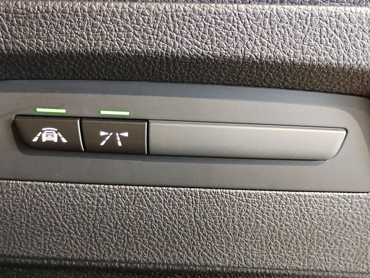 118D 5DOOR RHD