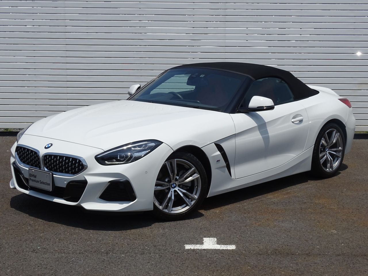 G29 z4 sDrive20i RHD