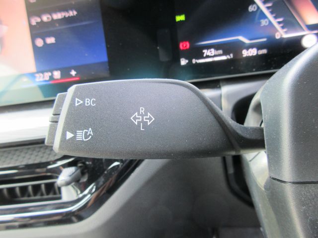 G** 4**i C********** B** 2**i RHD