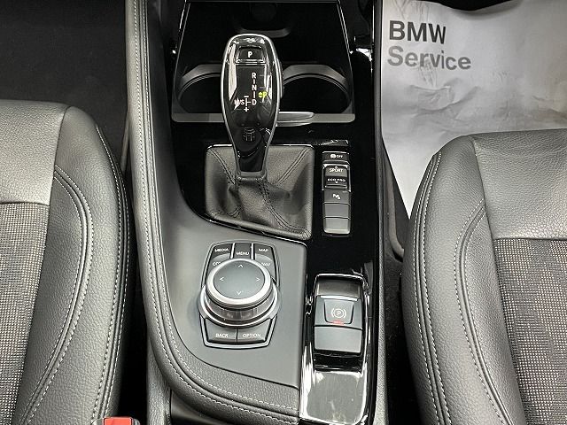 X1 sDrive18i RHD