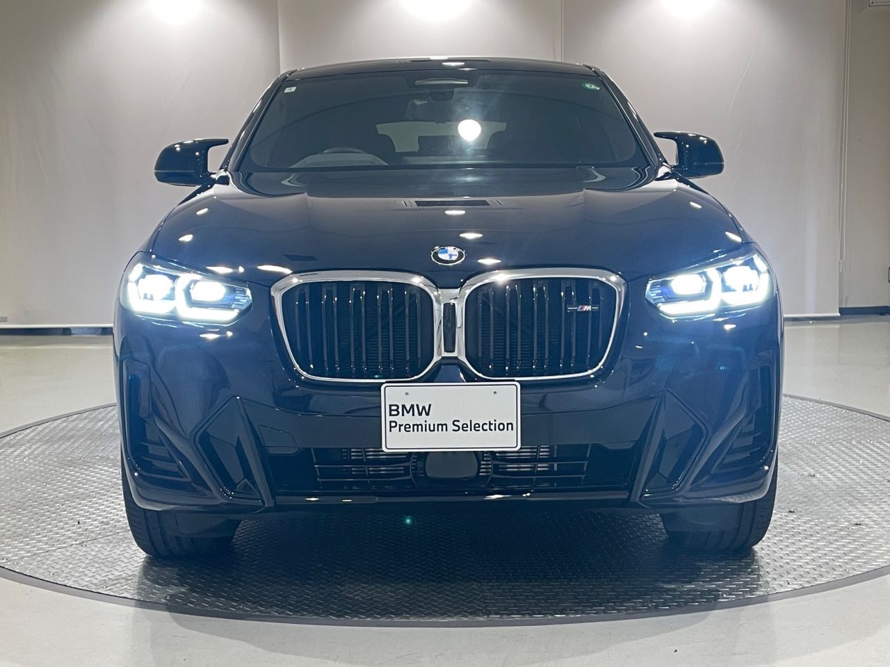G02 X4 M40i RHD LCI