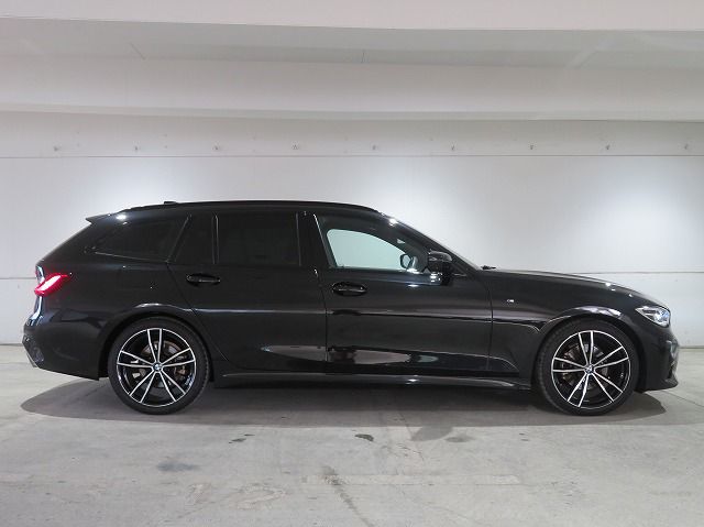 G21 320d xDrive Touring RHD