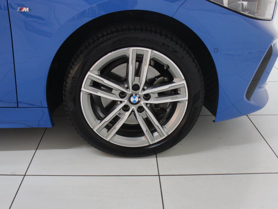 BMW 118