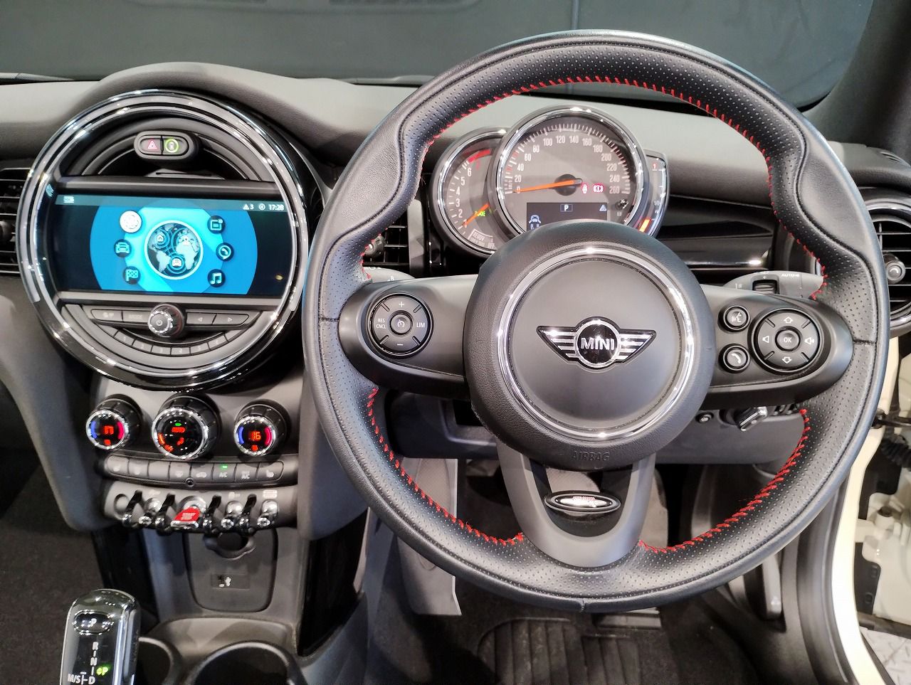 F57 MINI Cooper Convertible LCI