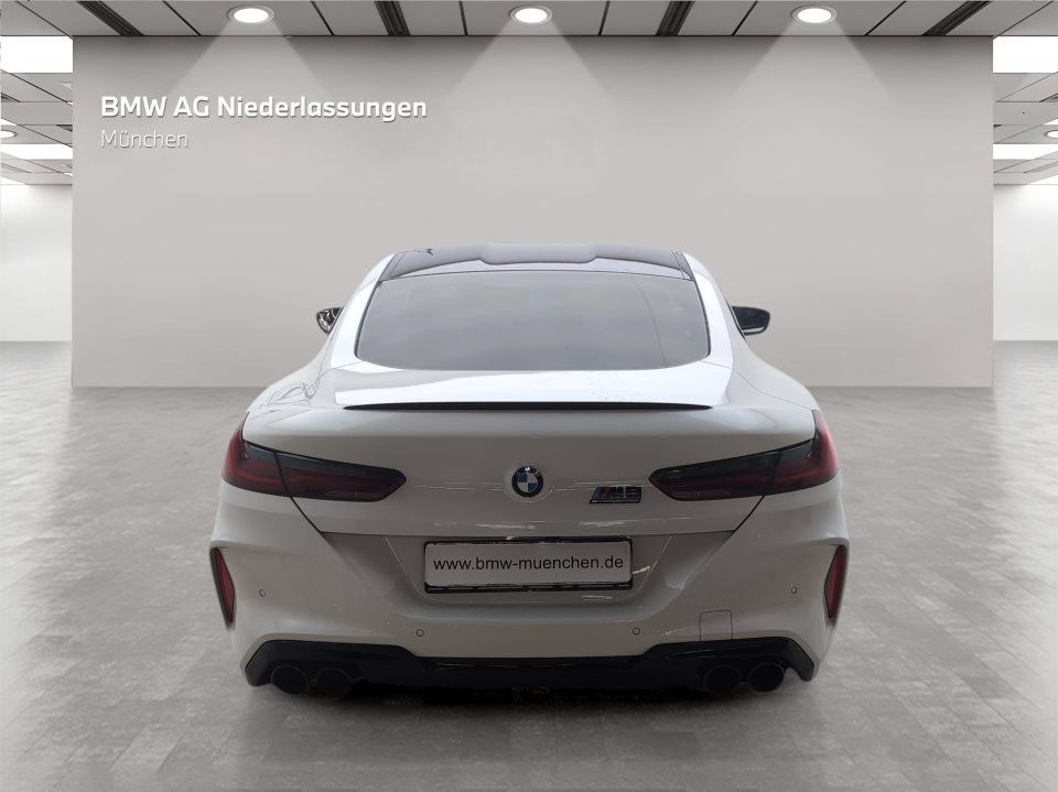 BMW M8