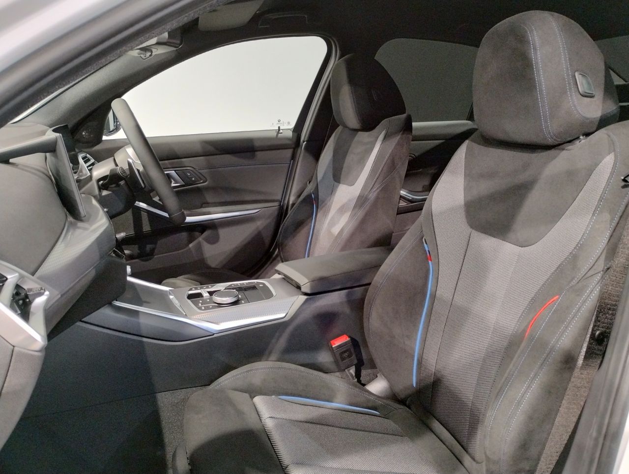 320d xDrive Berline RHD