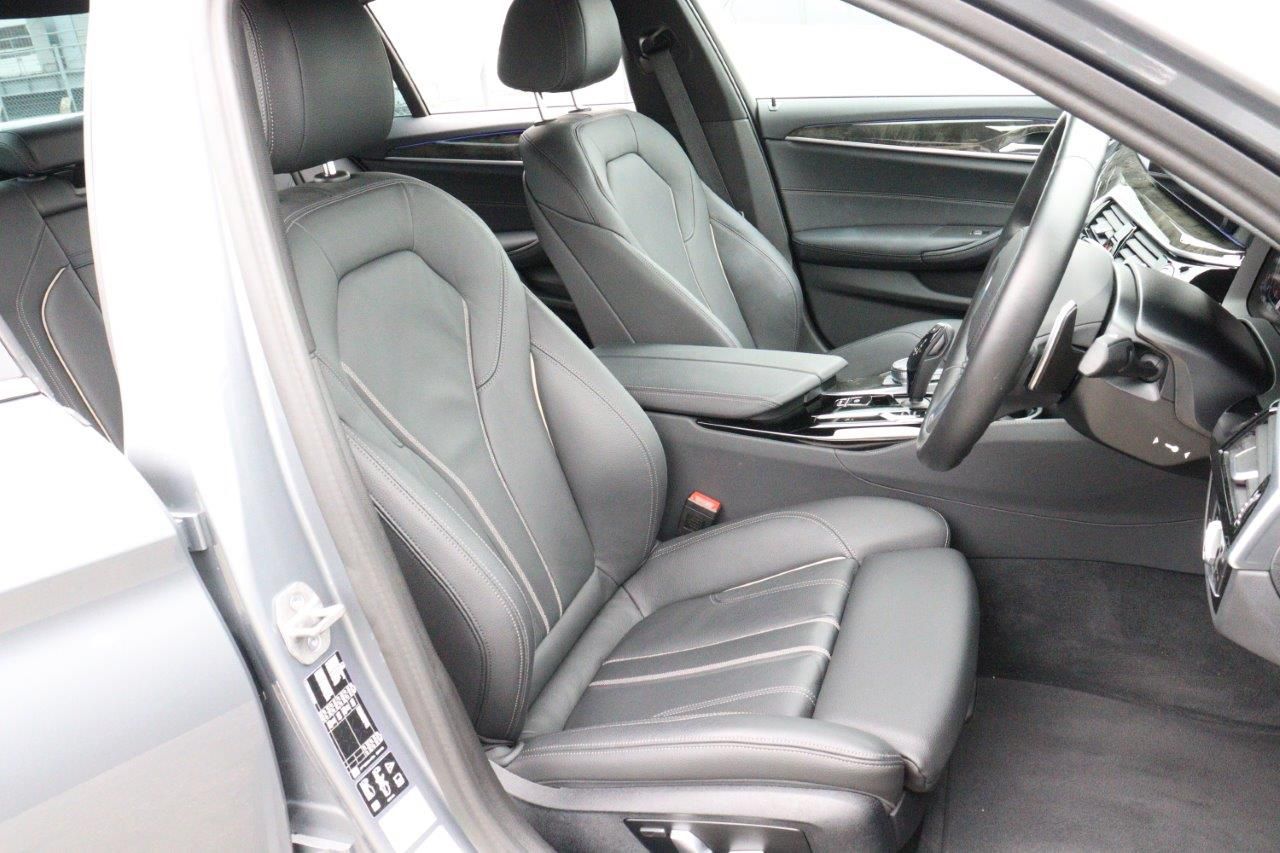 520d xDrive Sedan RHD