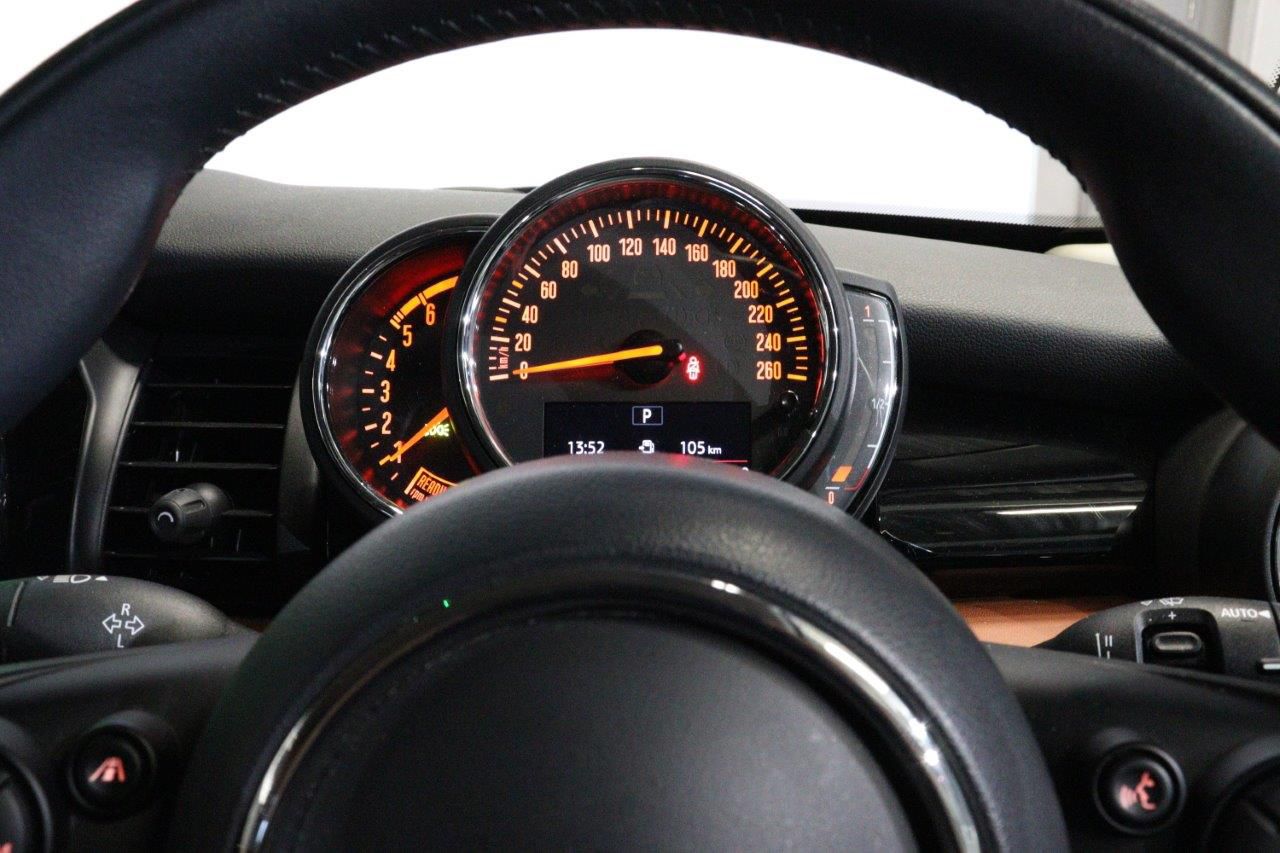 F56 COOPER S D(AT)