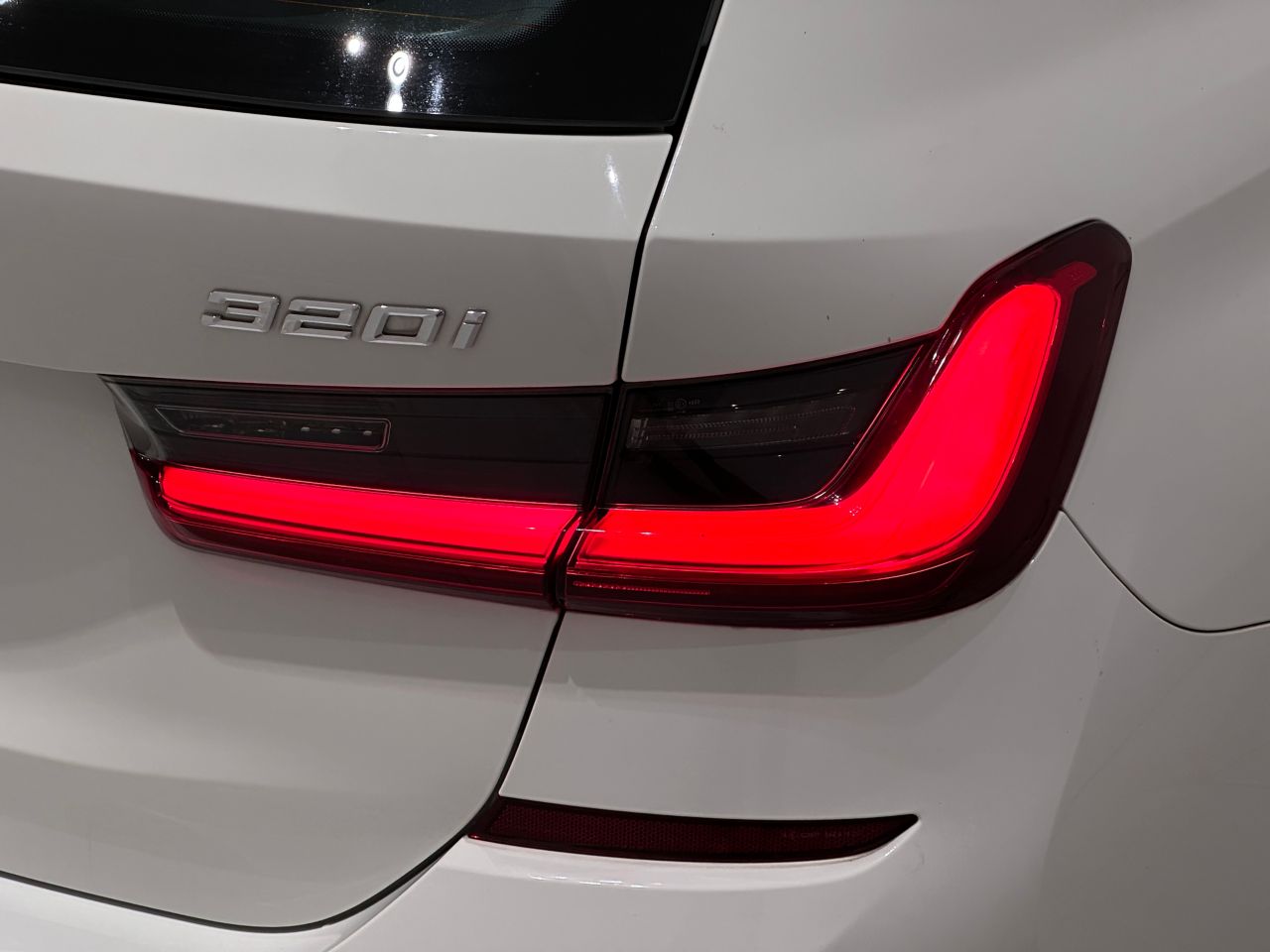 G21 320i RHD