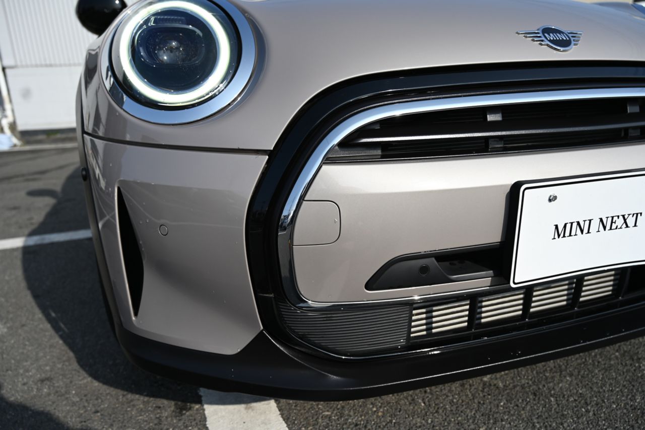 MINI Cooper F56 RHD