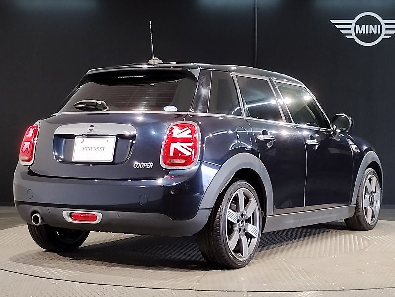 F55 MINI Cooper 5-Door Hatch LCI