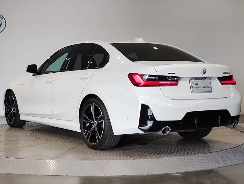 320d xDrive Berline RHD