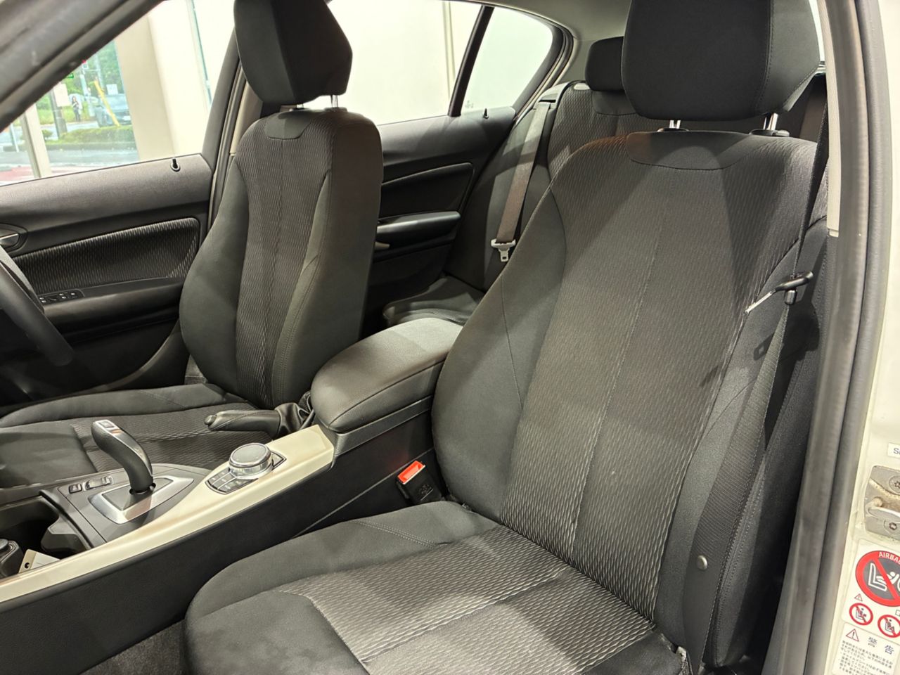 118 5DOOR RHD