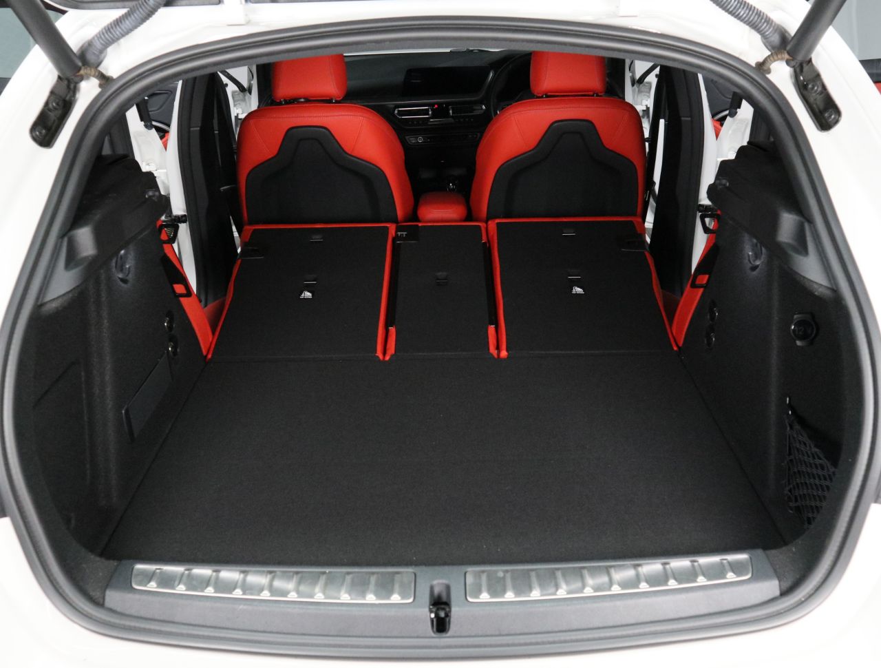 F40 118d Sports Hatch 5-door B47 2.0d