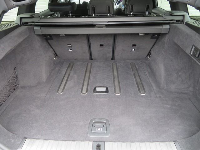 G21 M340i xDrive Touring LCI RHD
