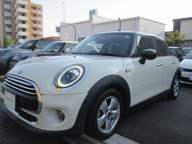 F55 MINI Cooper 5-Door Hatch LCI