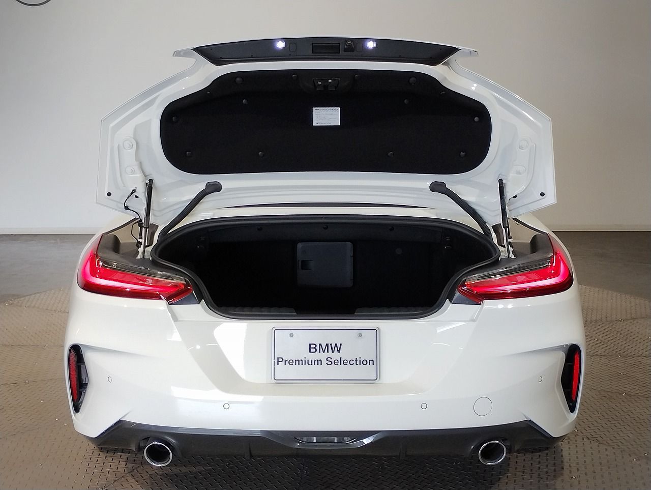 G29 z4 sDrive20i RHD