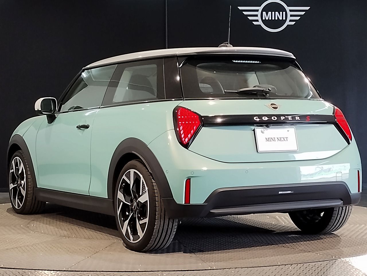 F66 MINI Cooper S 3Dr