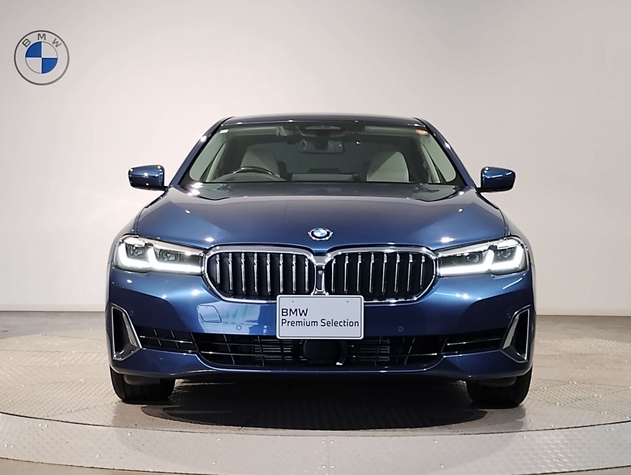520d xDrive Sedan RHD