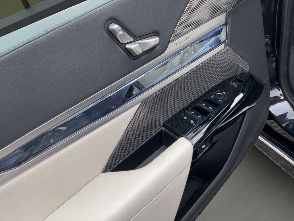 BMW 740