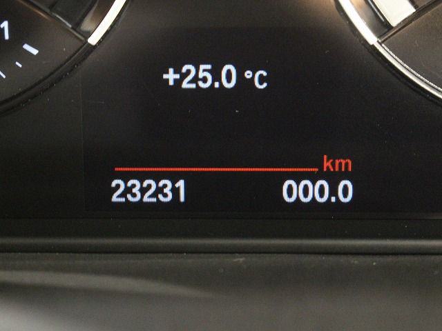 X1 sDrive18i RHD
