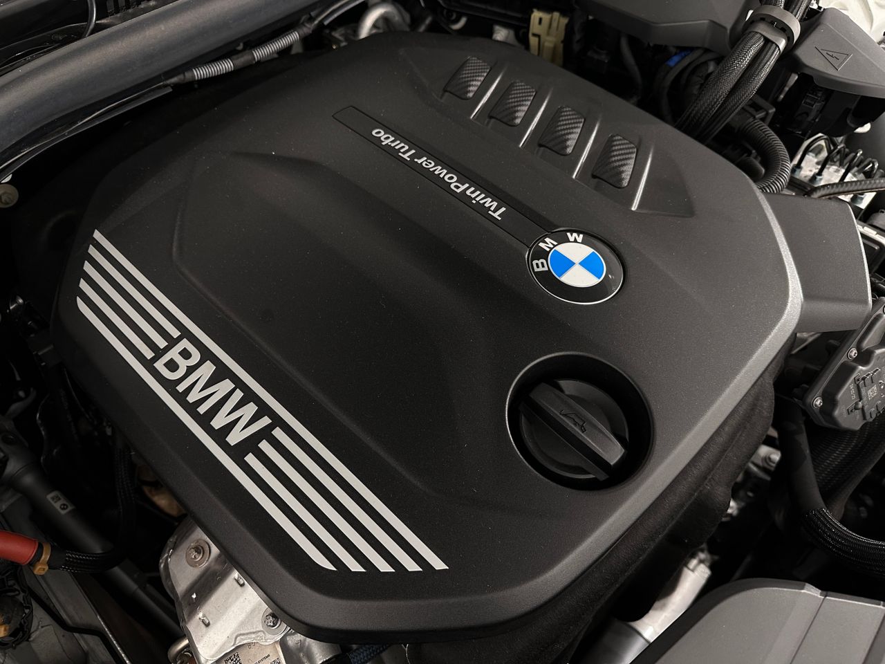 320d xDrive Berline RHD