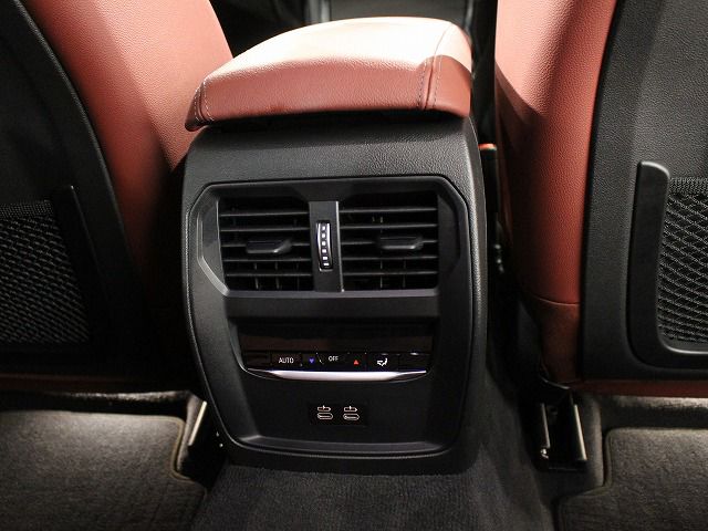 G21 M340i xDrive Touring LCI RHD