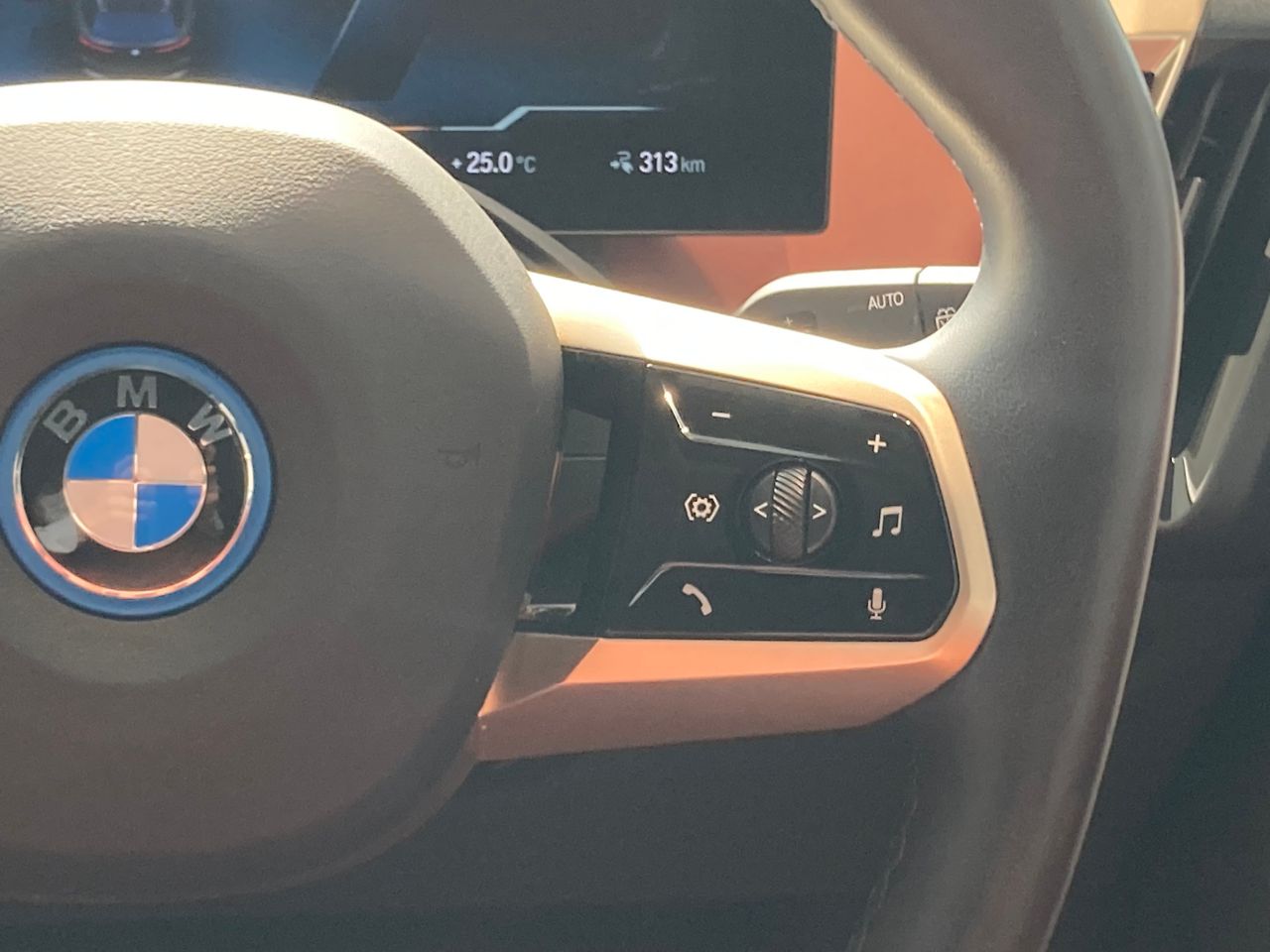 i20 iX xDrive40