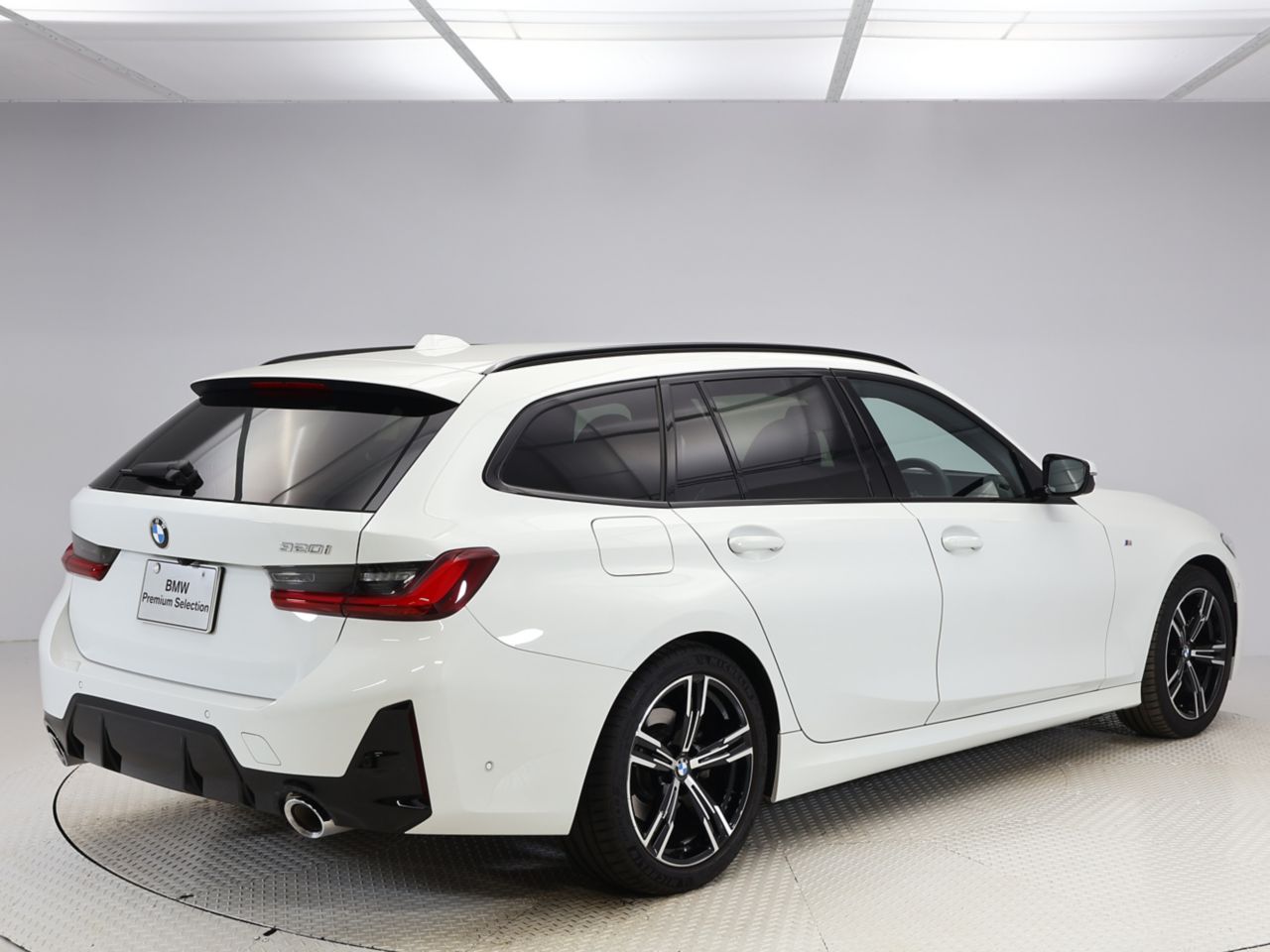 G21 320i Touring LCI RHD