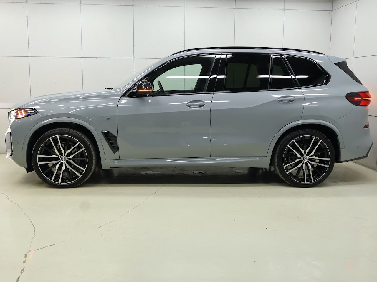 X5 xDrive40d RHD