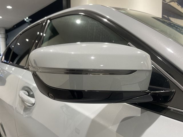 320d xDrive Berline RHD