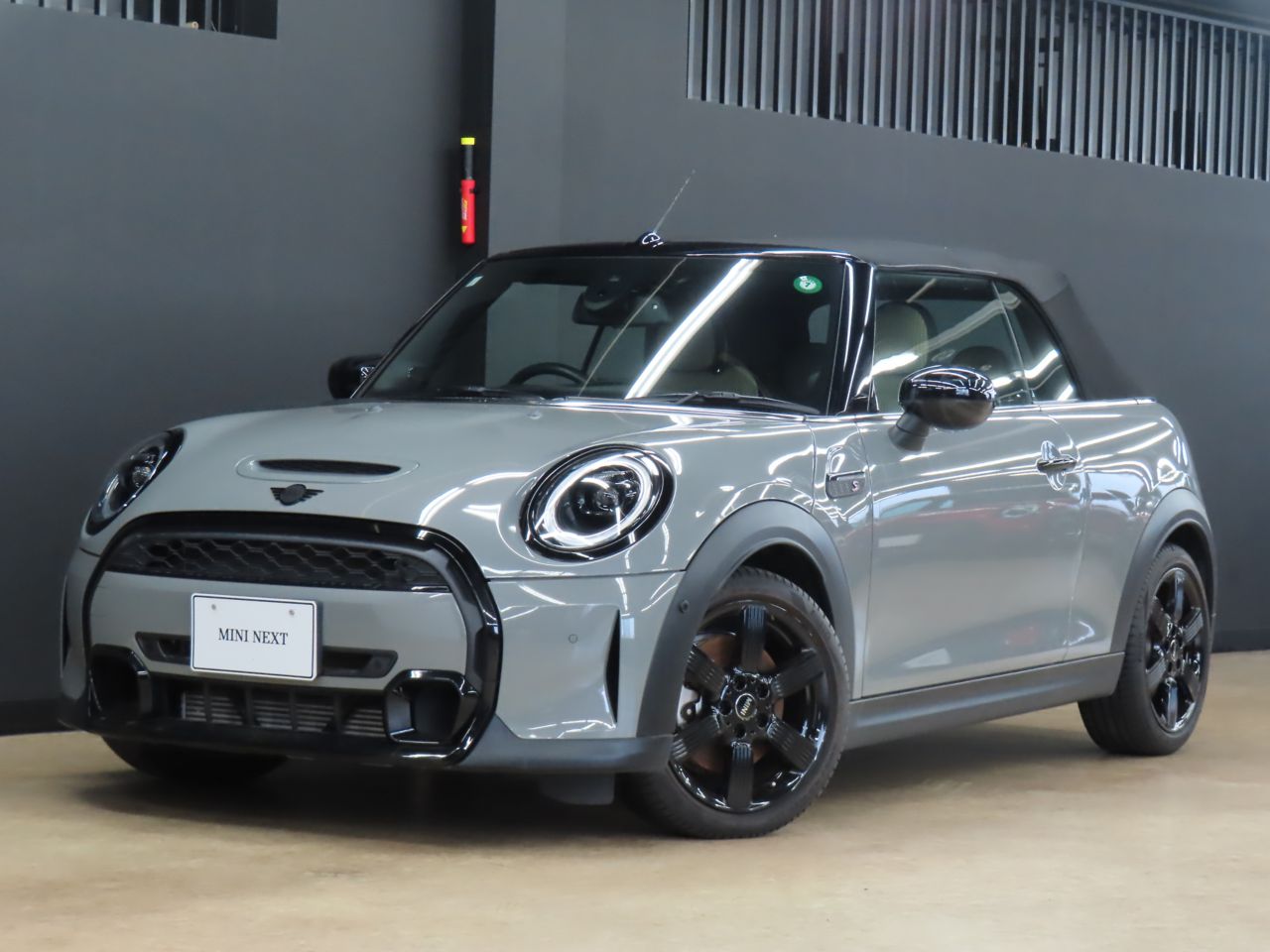 MINI Cooper S Convertible RHD