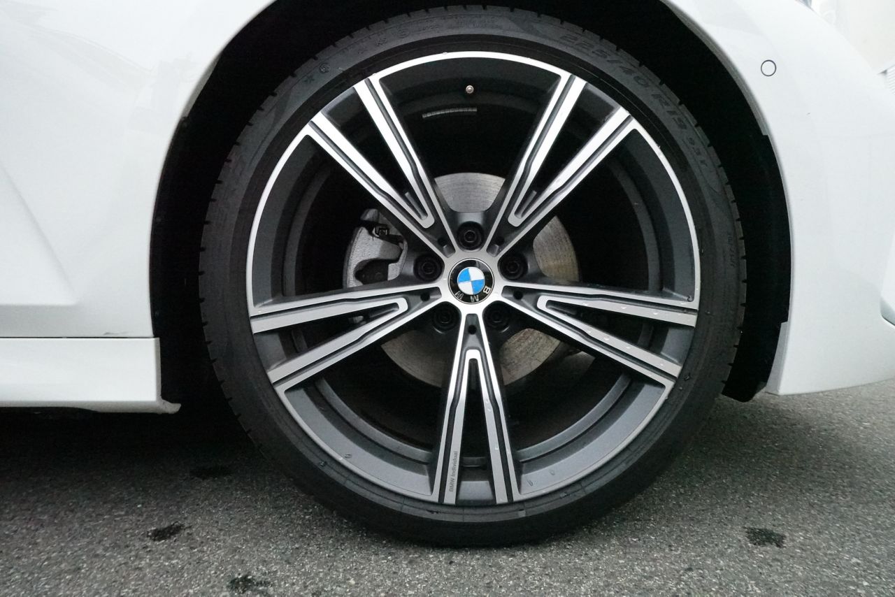 320d xDrive Berline RHD