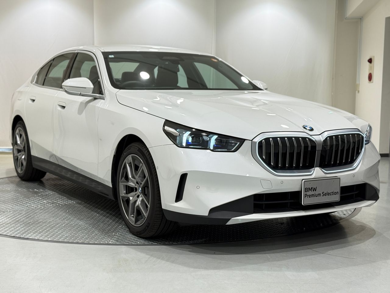 520i Sedan RHD