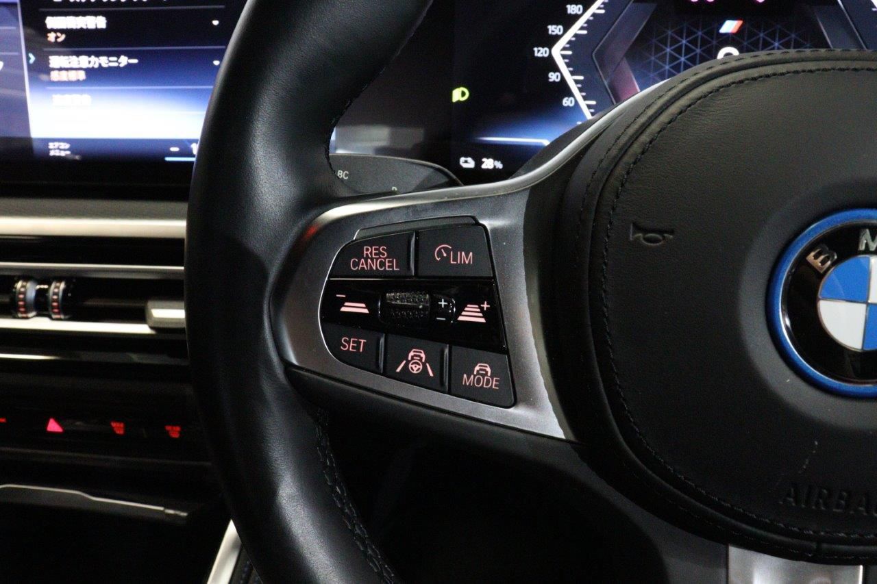 G26 i4 eDrive35 RHD