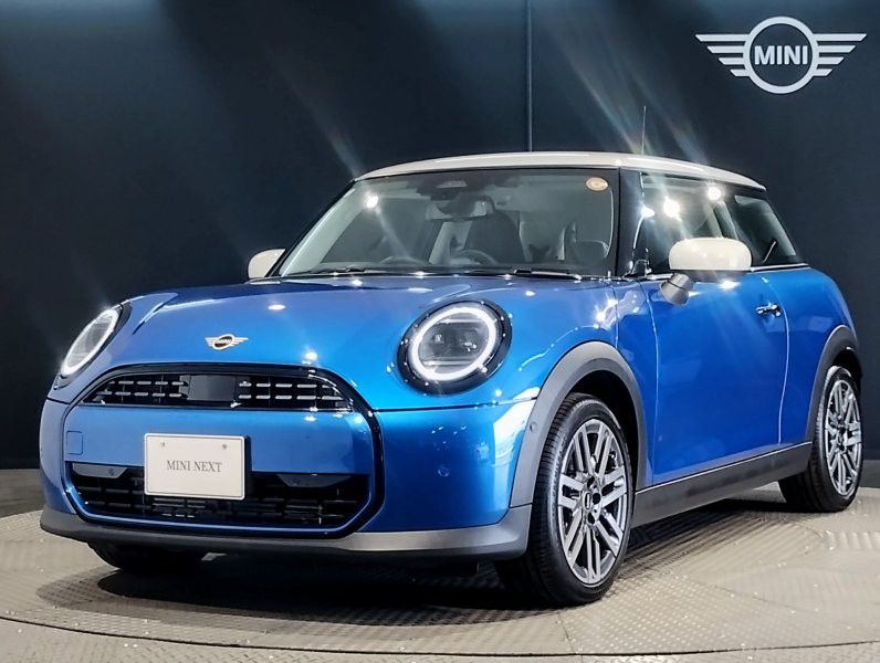 THE NEW MINI COOPER (3 DOOR) C