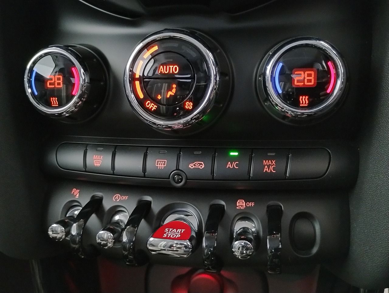 F56 COOPER S D(AT)