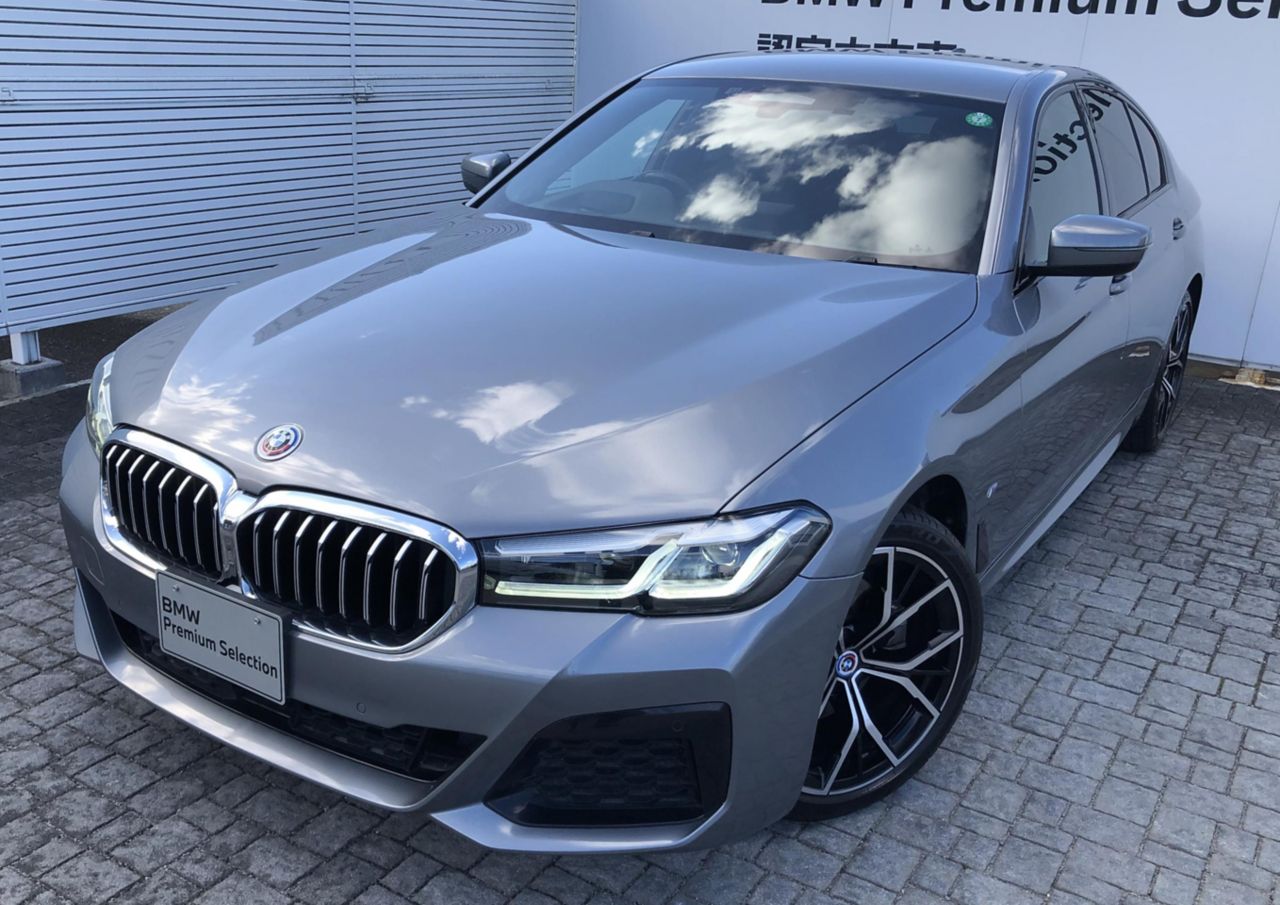 520d xDrive Sedan RHD