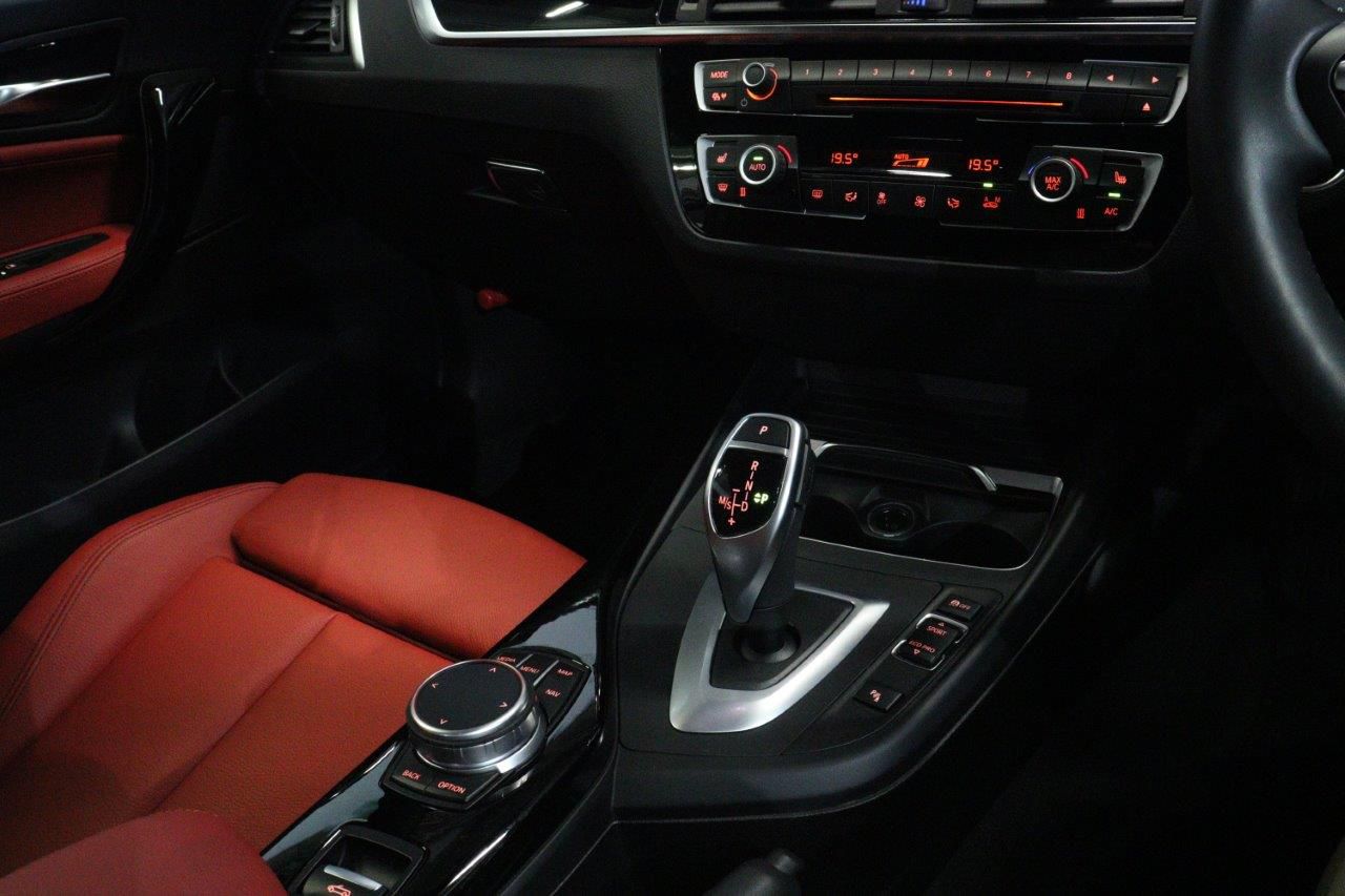 220I CABRIOLET RHD