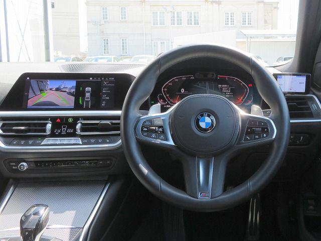 G20 320d xDrive RHD Saloon