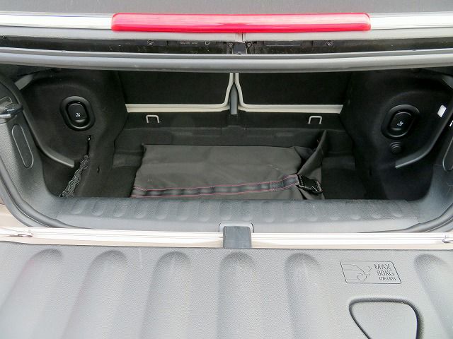 MINI Cooper S Convertible RHD