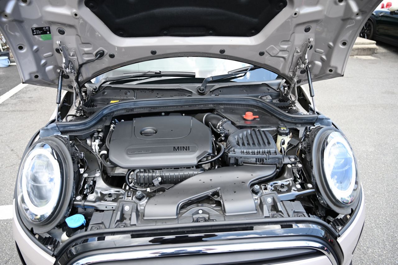MINI Cooper F56 RHD