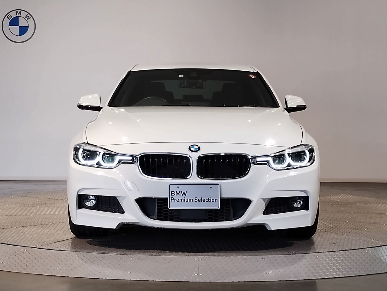 320I SEDAN RHD