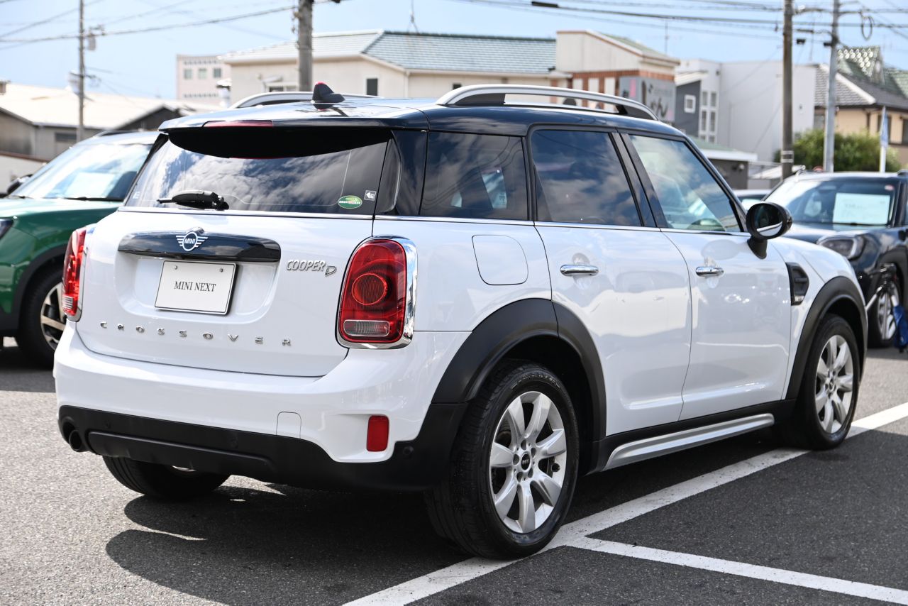 MINI CROSSOVER COOPER D