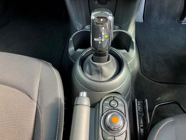 F55 MINI Cooper 5-Door Hatch LCI