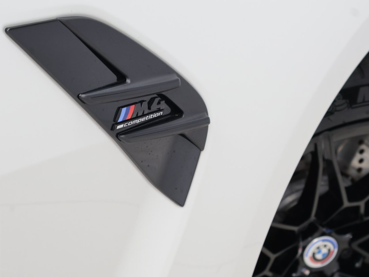 G83 M4 Competition M xDrive Competition RHD