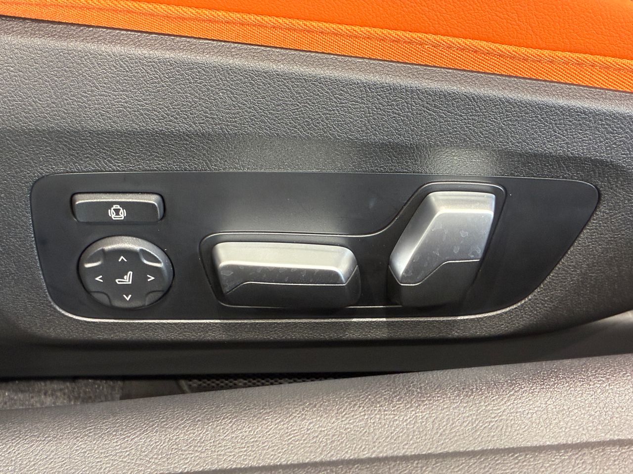 G83 M4 Competition M xDrive Competition RHD