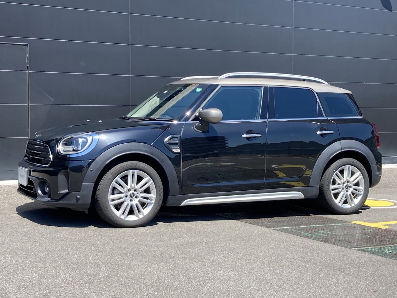 MINI COOPER D CROSSOVER.