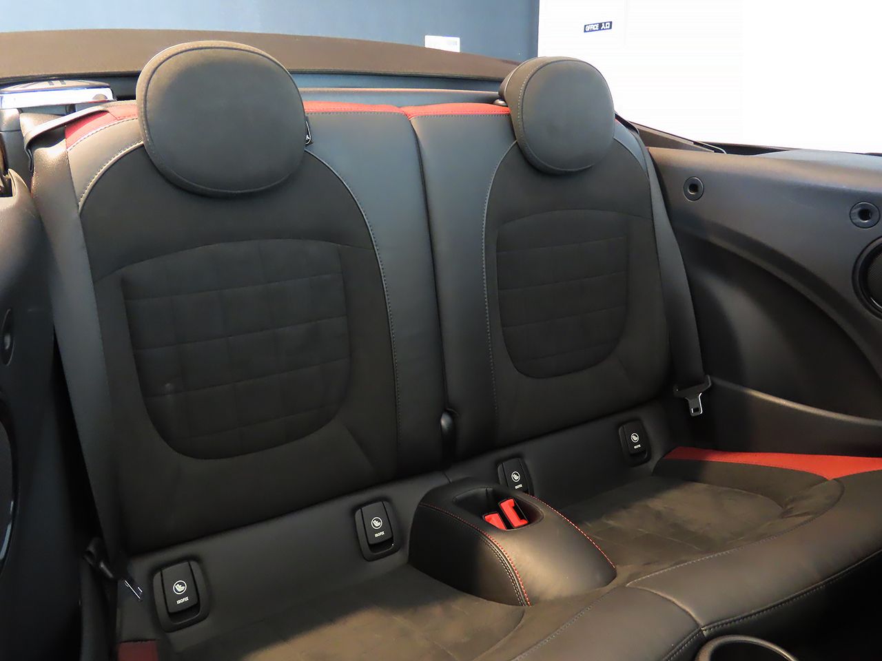MINI JCW ｺﾝﾊﾞｰﾁﾌﾞﾙ