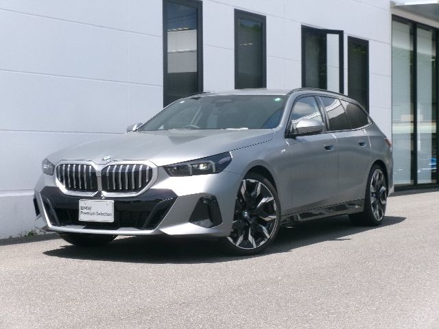 523d xDrive Touring M Sport